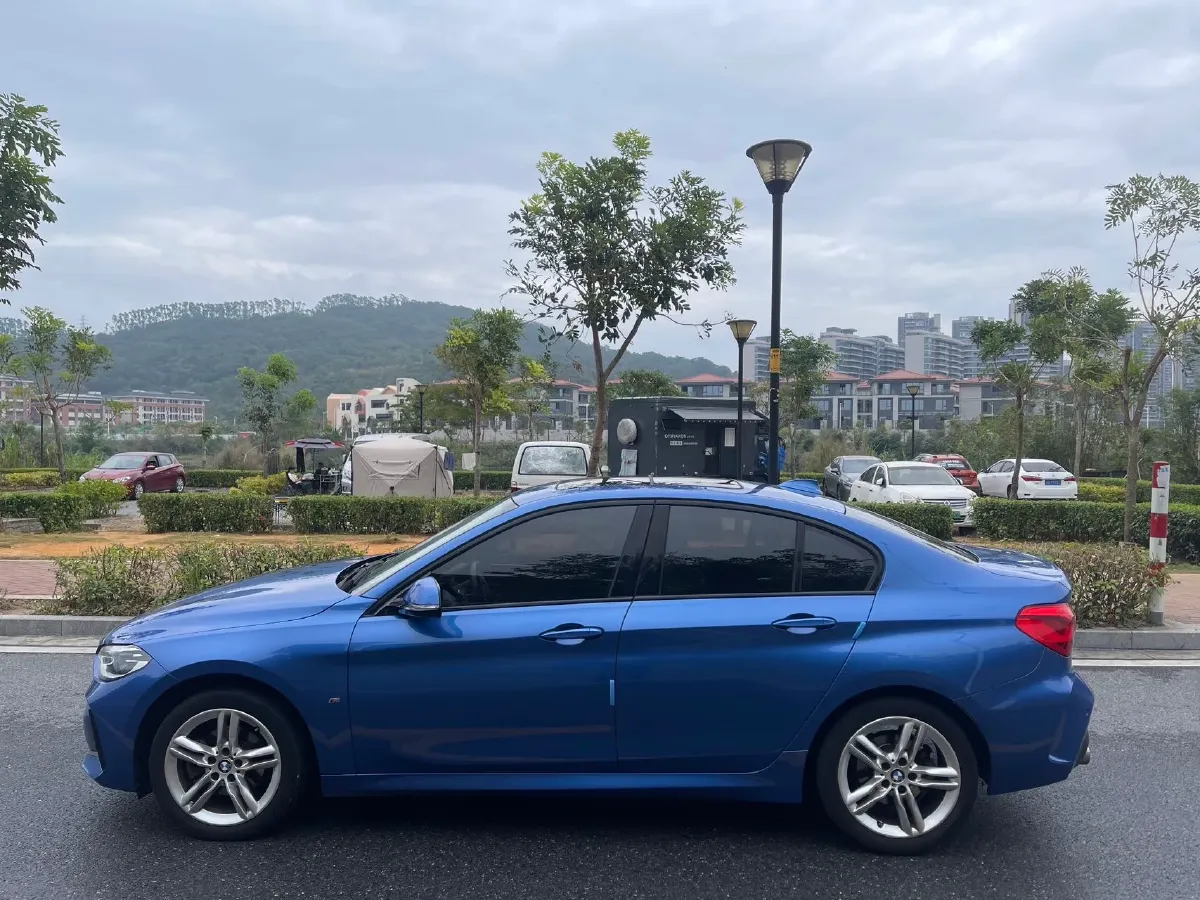 2020 BMW 1 Series 1.5T 140HP L3 7DCT,autocango,china used car exporter,china ev exporter,chinese used car exporter,chinese used ev exporter