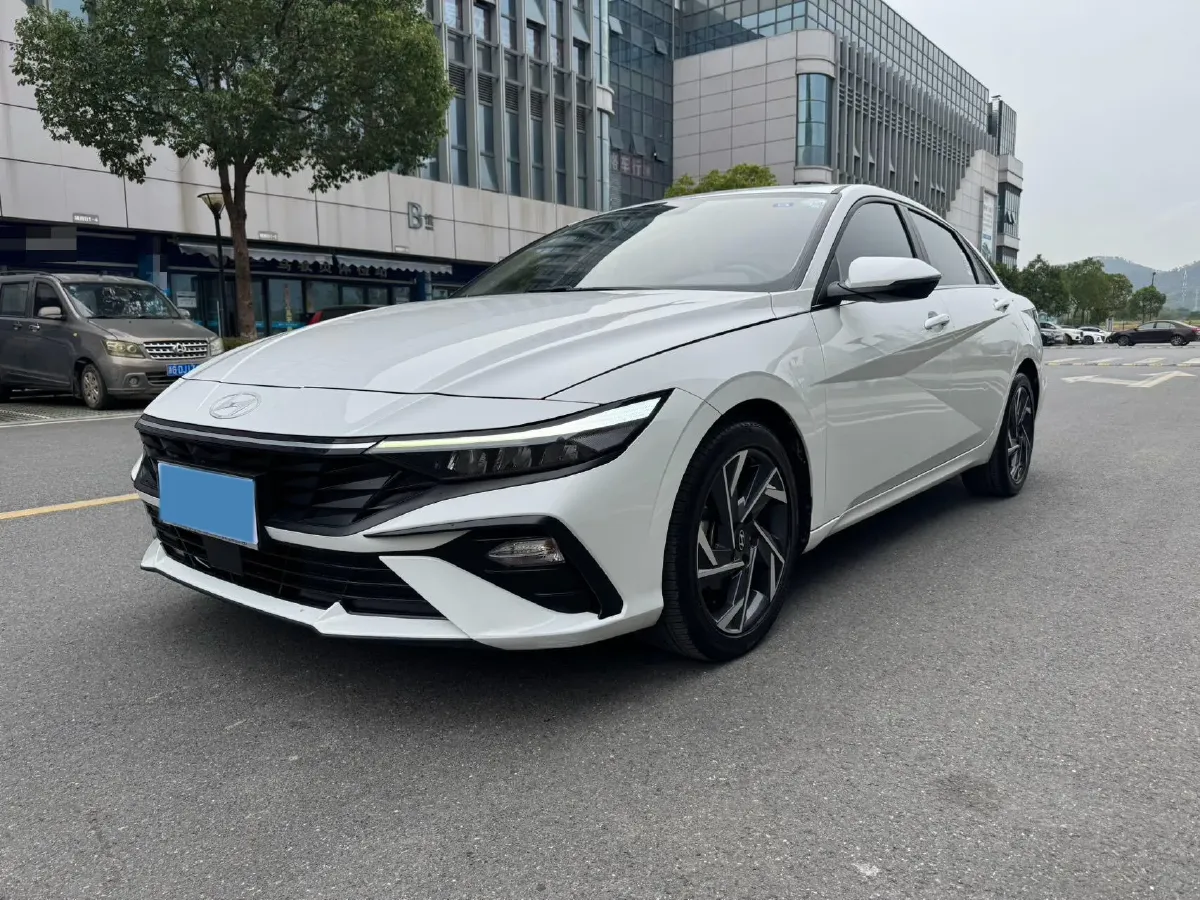 2023 Hyundai Elantra 1.5L 115HP L4 CVT,autocango,china used car exporter,china ev exporter,chinese used car exporter,chinese used ev exporter