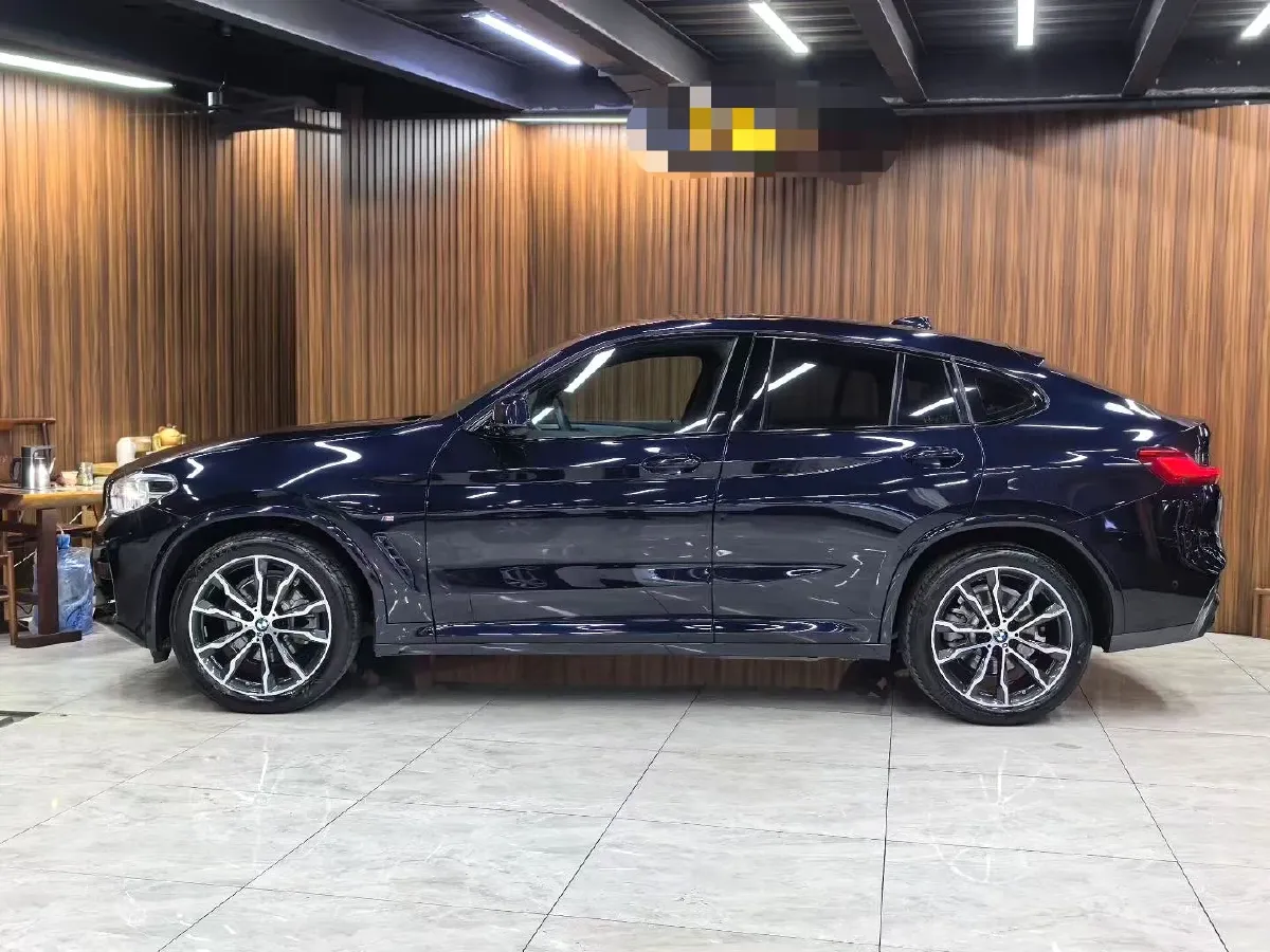 2021 BMW X4 2.0T 184HP L4 8AT,autocango,china used car exporter,china ev exporter,chinese used car exporter,chinese used ev exporter