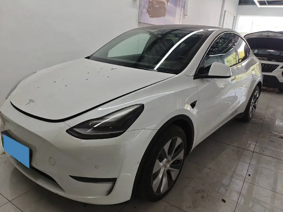 2021 Tesla Model Y BEV 60KWH
