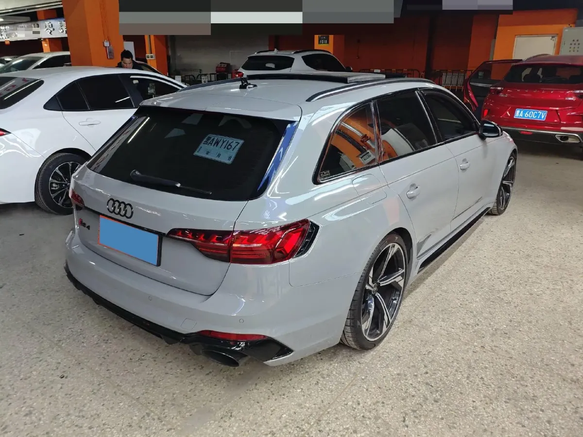 2022 Audi RS 4 2.9T 450HP V6 8AT,autocango,china used car exporter,china ev exporter,chinese used car exporter,chinese used ev exporter