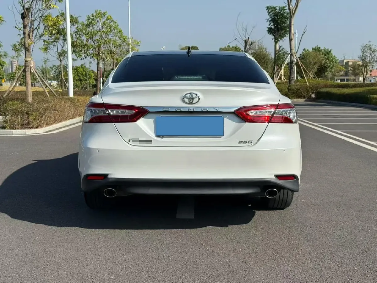 2023 Toyota Camry 2.5L 207HP L4 8AT,autocango,china used car exporter,china ev exporter,chinese used car exporter,chinese used ev exporter