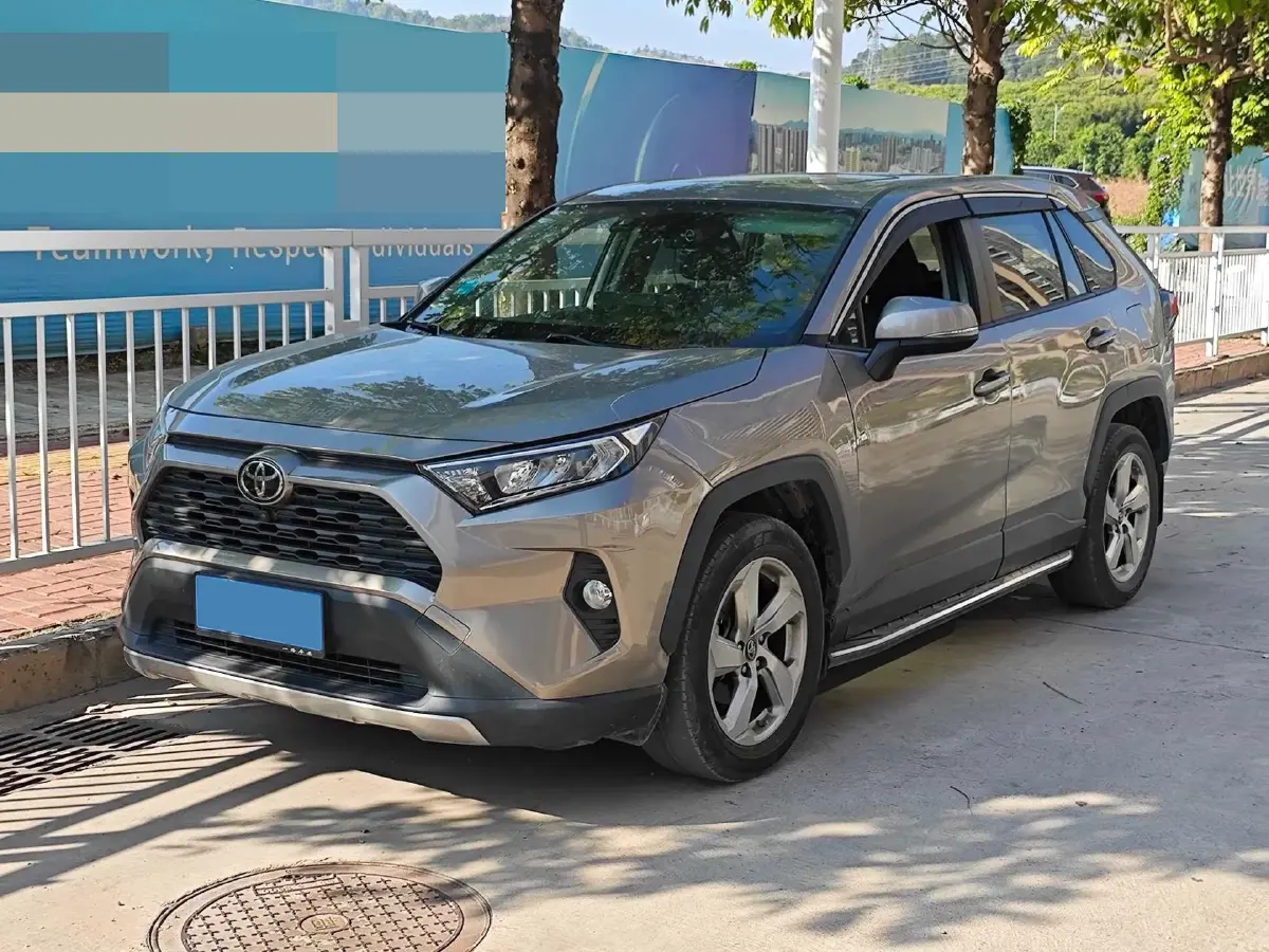 2020 Toyota RAV4 2.0L 171HP L4 CVT