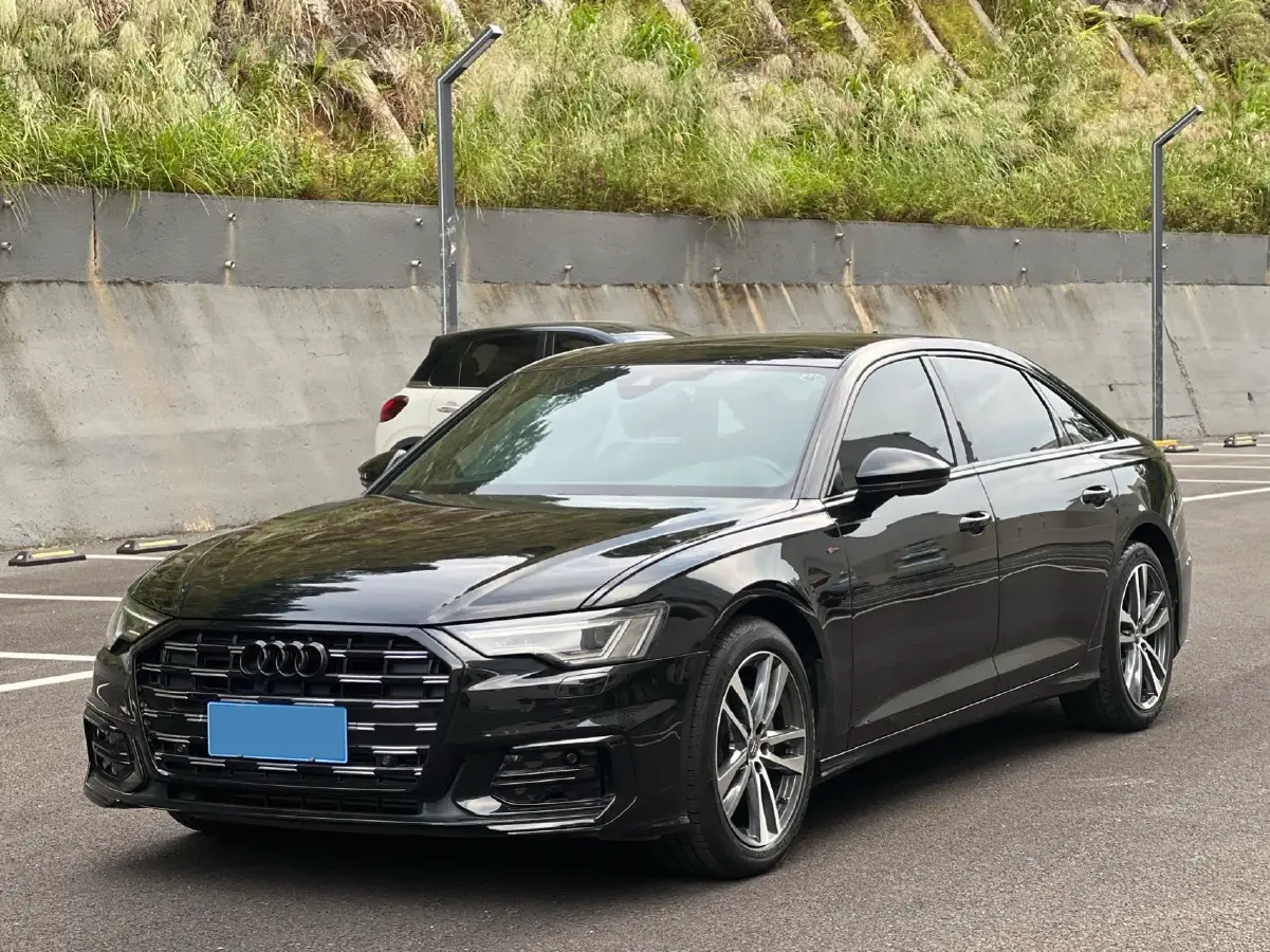 2019 Audi A6L 2.0T 190HP L4 7DCT