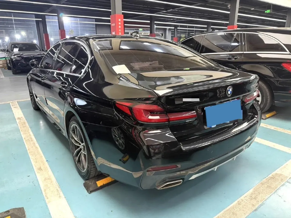 2022 BMW 5 Series 2.0T 184HP L4 8AT,autocango,china used car exporter,china ev exporter,chinese used car exporter,chinese used ev exporter