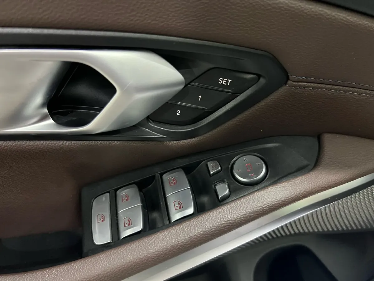 2022 BMW 3 Series 2.0T 156HP L4 8AT,autocango,china used car exporter,china ev exporter,chinese used car exporter,chinese used ev exporter