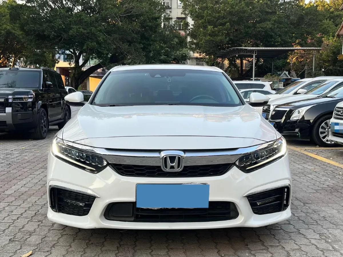 2019 Honda Inspire 2.0L 146HP L4 E-CVT Hybrid,autocango,china used car exporter,china ev exporter,chinese used car exporter,chinese used ev exporter