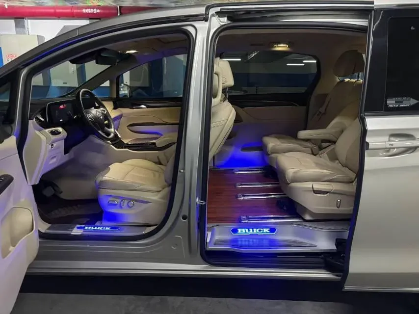 2022 Buick GL8 2.0T 237HP L4 9AT,autocango,china used car exporter,china ev exporter,chinese used car exporter,chinese used ev exporter