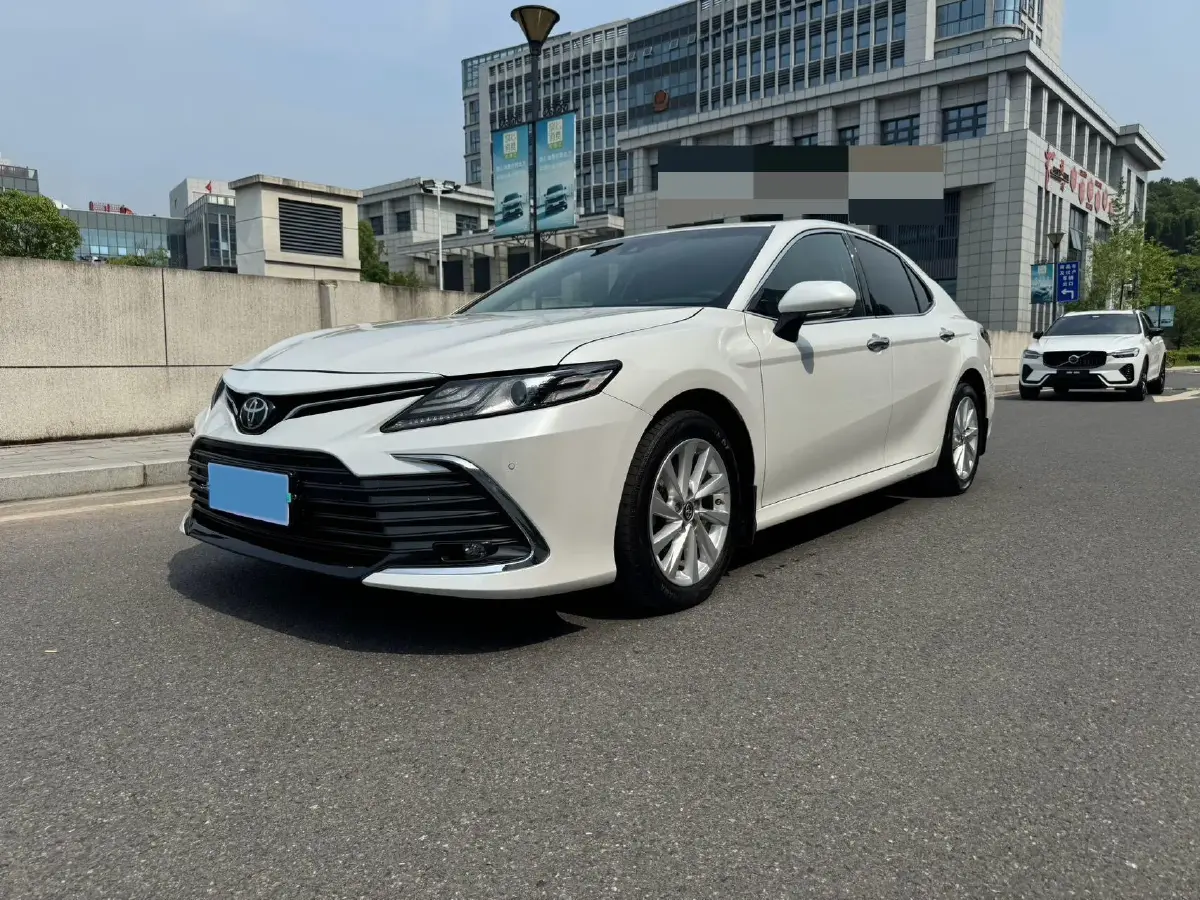 2021 Toyota Camry 2.0L 178HP L4 CVT