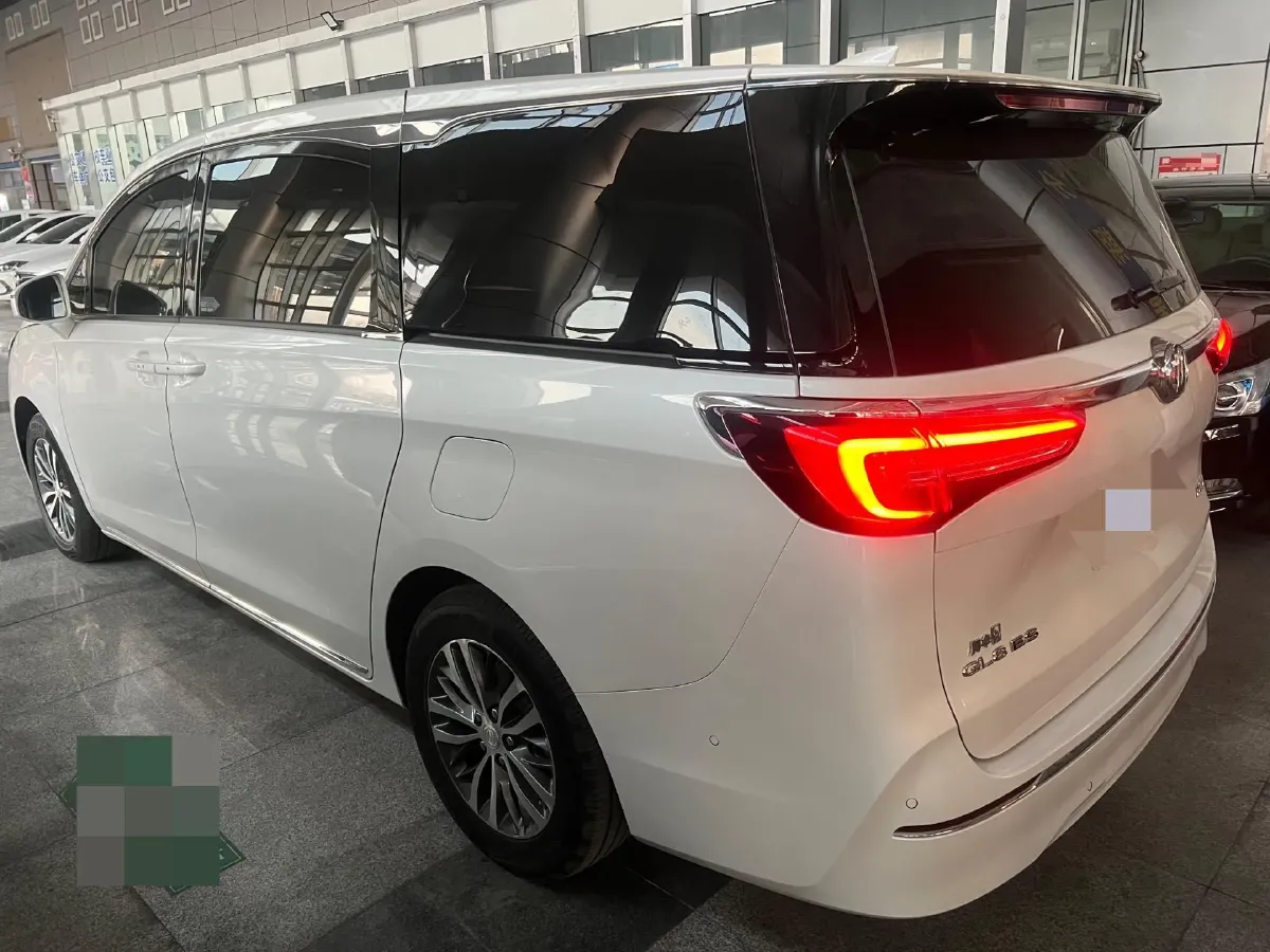 2023 Buick GL8 2.0T 237HP L4 9AT,autocango,china used car exporter,china ev exporter,chinese used car exporter,chinese used ev exporter