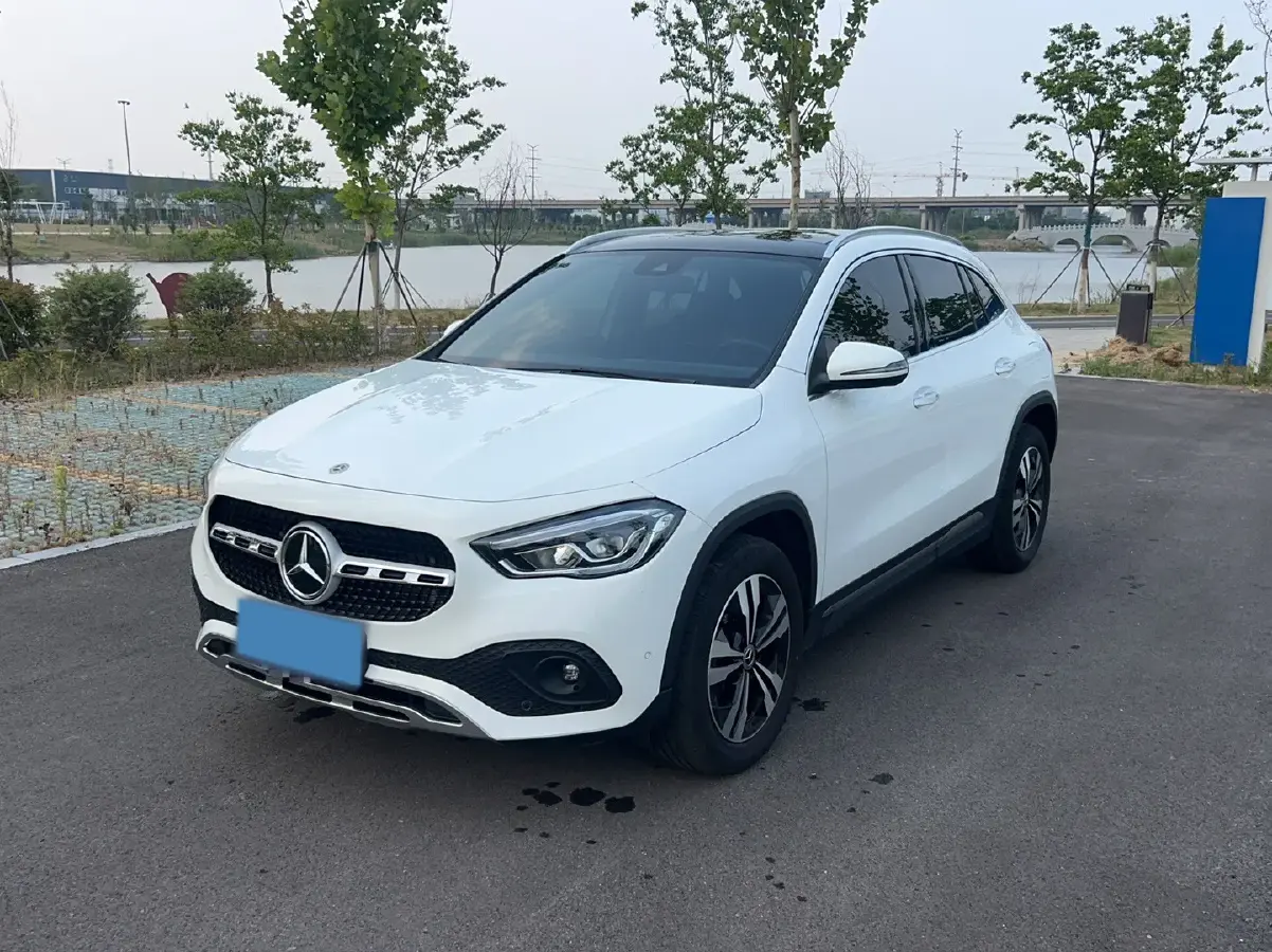 2023 Mercedes-Benz GLA Class 2.0T 190HP L4 8DCT