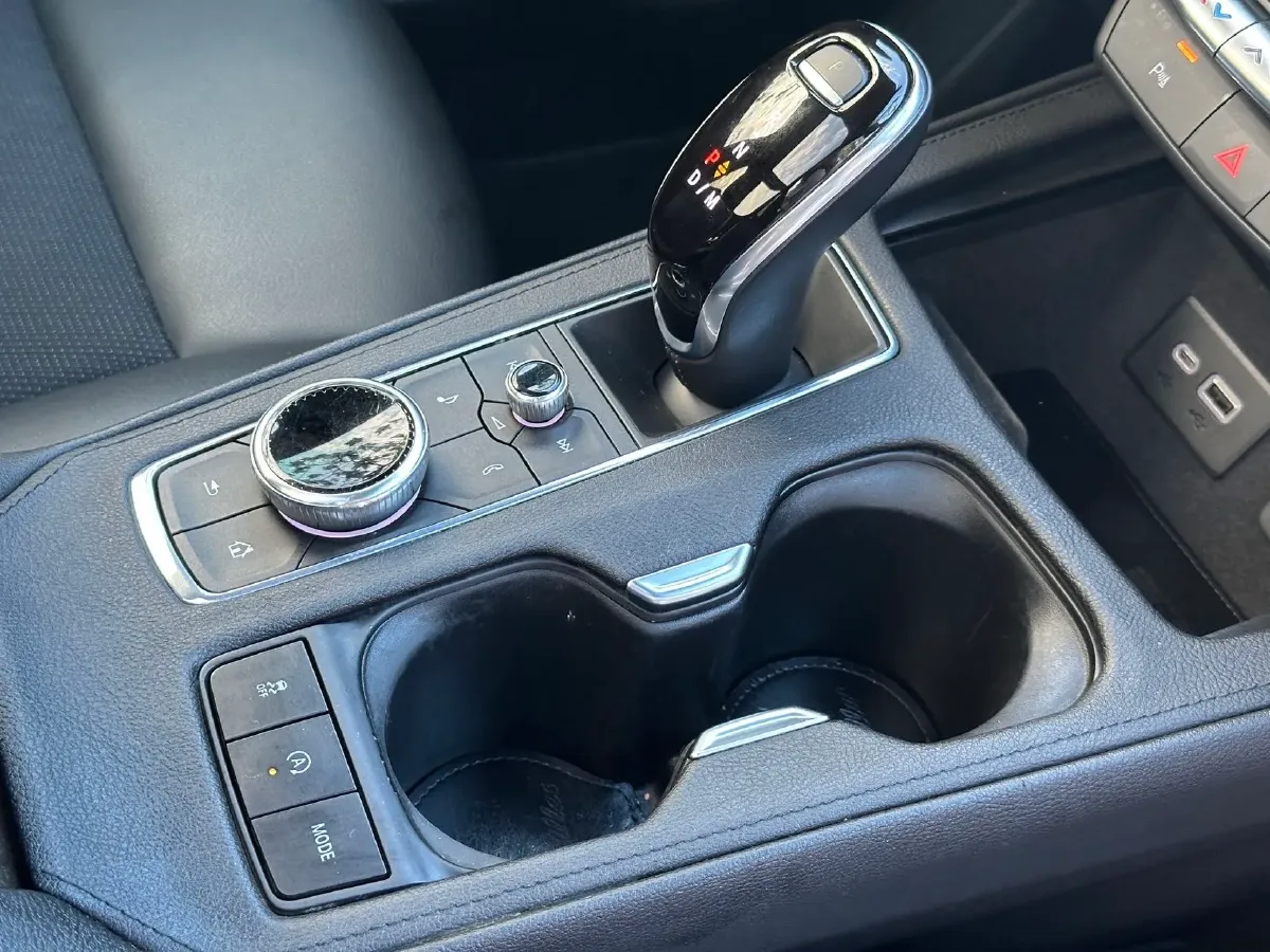 2020 Cadillac XT4 2.0T 241HP L4 9AT,autocango,china used car exporter,china ev exporter,chinese used car exporter,chinese used ev exporter