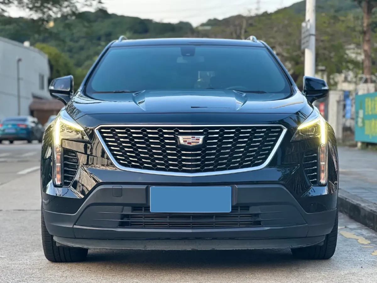 2020 Cadillac XT4 2.0T 241HP L4 9AT,autocango,china used car exporter,china ev exporter,chinese used car exporter,chinese used ev exporter