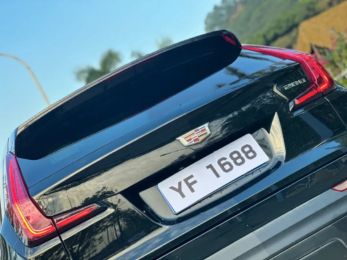 2020 Cadillac XT4 2.0T 241HP L4 9AT,autocango,china used car exporter,china ev exporter,chinese used car exporter,chinese used ev exporter