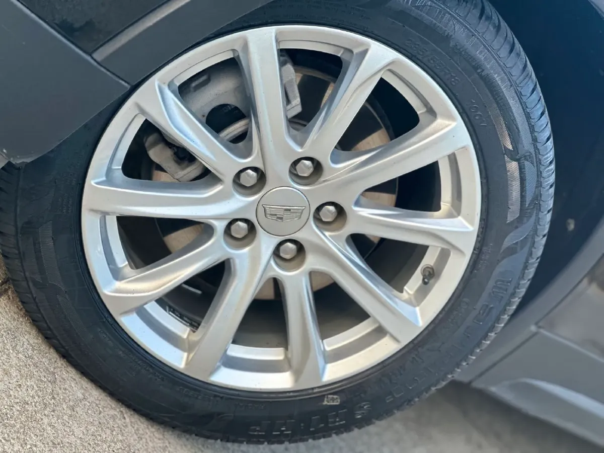 2020 Cadillac XT4 2.0T 241HP L4 9AT,autocango,china used car exporter,china ev exporter,chinese used car exporter,chinese used ev exporter