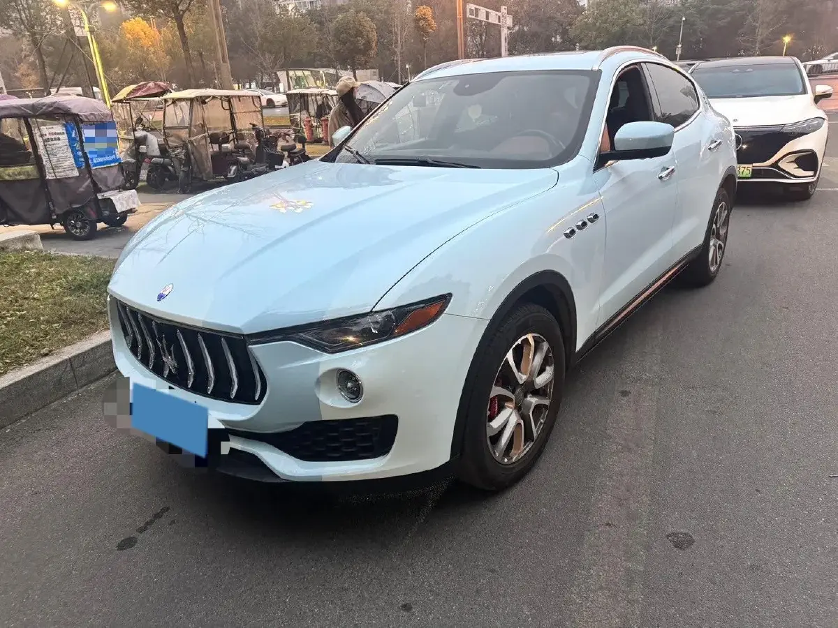 2016 Maserati Levante 3.0T 430HP V6 8AT