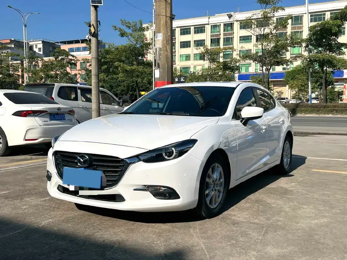 2017 Mazda 3 Axela 1.5L 117HP L4 6AT