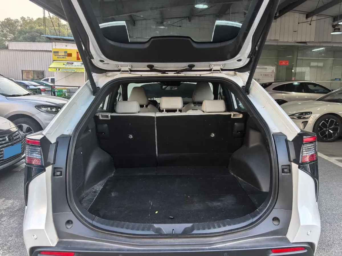 2022 Toyota bZ4X BEV 66.7KWH,autocango,china used car exporter,china ev exporter,chinese used car exporter,chinese used ev exporter