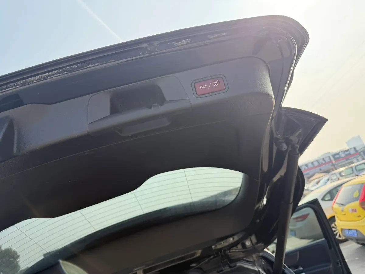 2023 Mercedes-Benz GLB Class 2.0T 190HP L4 8DCT,autocango,china used car exporter,china ev exporter,chinese used car exporter,chinese used ev exporter