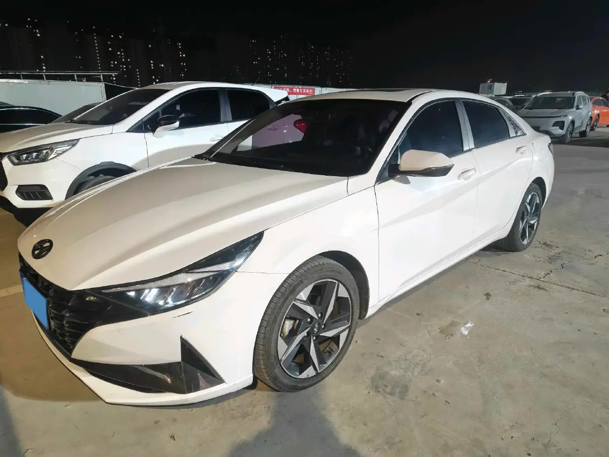 2021 Hyundai Elantra 1.5L 115HP L4 CVT