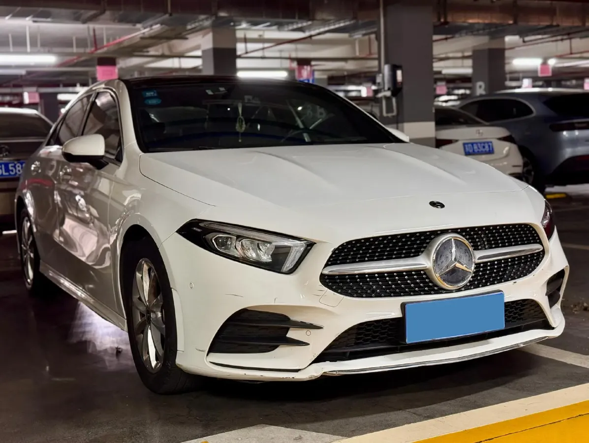 2020 Mercedes-Benz A Class 1.3T 163HP L4 7DCT,autocango,china used car exporter,china ev exporter,chinese used car exporter,chinese used ev exporter