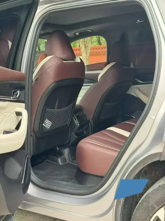 2021 Geely Monjaro 2.0T 218HP L4 7DCT,autocango,china used car exporter,china ev exporter,chinese used car exporter,chinese used ev exporter