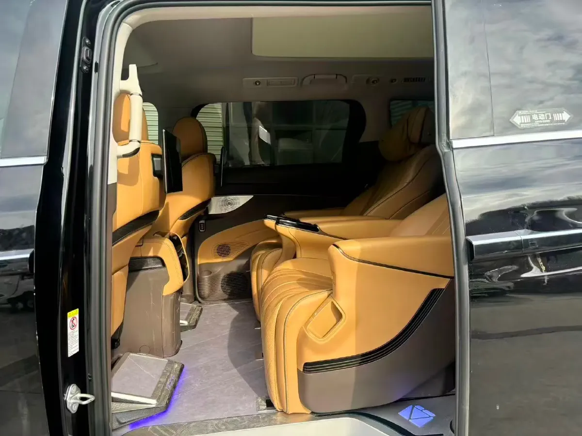 2022 Denza D9 1.5T 139HP L4 E-CVT PHEV 40.06KWH,autocango,china used car exporter,china ev exporter,chinese used car exporter,chinese used ev exporter