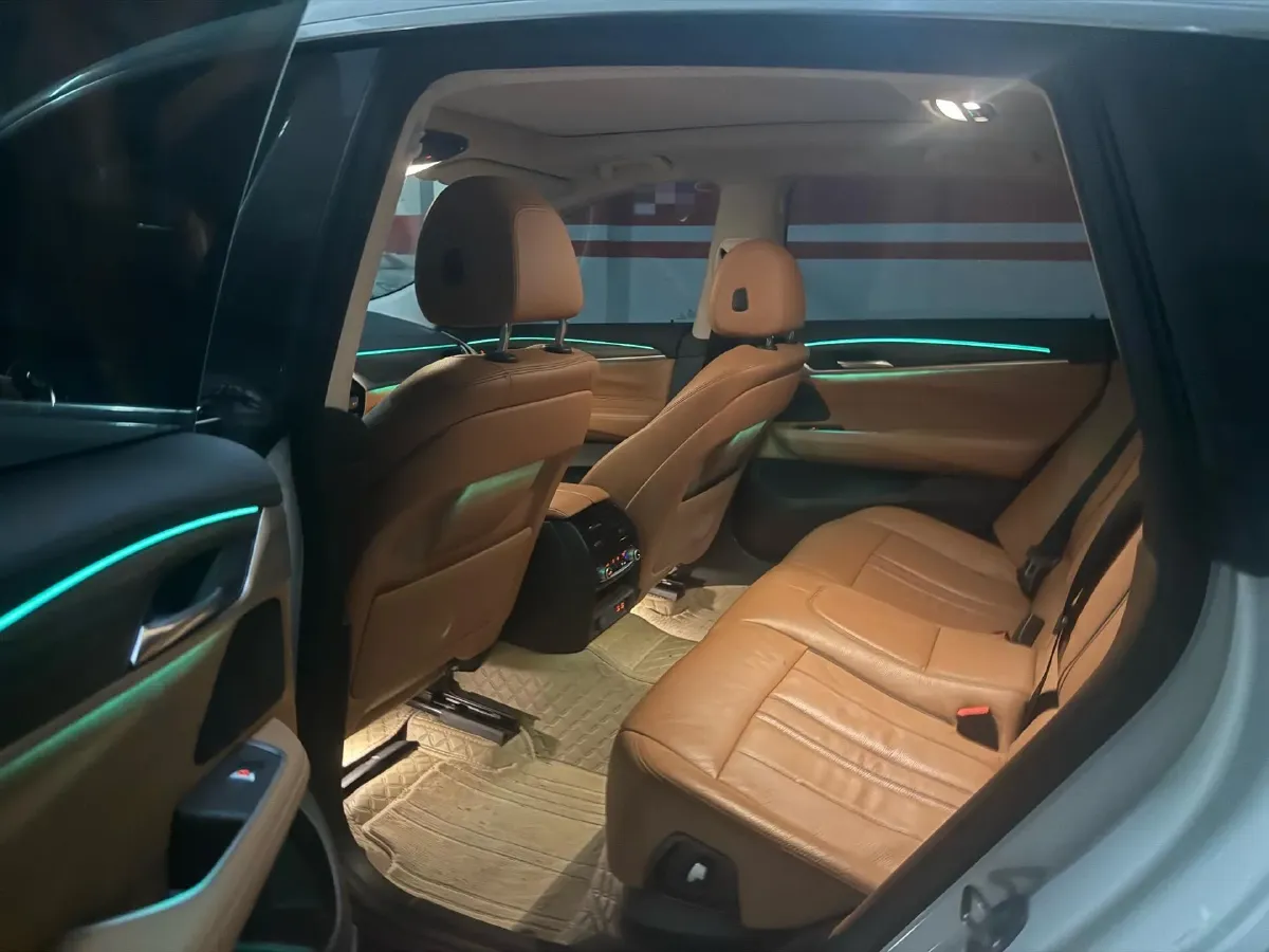 2020 BMW 6 Series GT 2.0T 258HP L4 8AT,autocango,china used car exporter,china ev exporter,chinese used car exporter,chinese used ev exporter