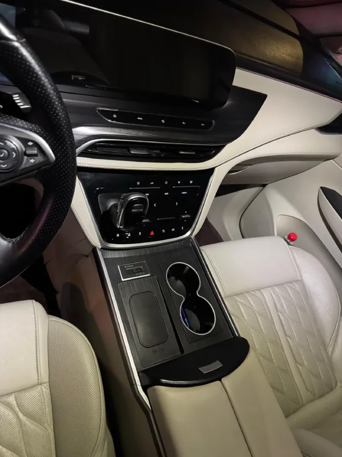 2020 Buick GL8 2.0T 237HP L4 9AT,autocango,china used car exporter,china ev exporter,chinese used car exporter,chinese used ev exporter