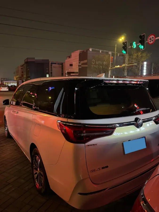 2020 Buick GL8 2.0T 237HP L4 9AT,autocango,china used car exporter,china ev exporter,chinese used car exporter,chinese used ev exporter