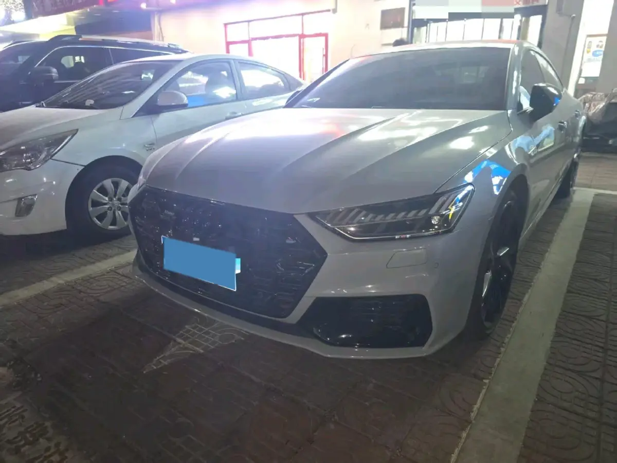 2024 Audi A7L 2.0T 245HP L4 7DCT