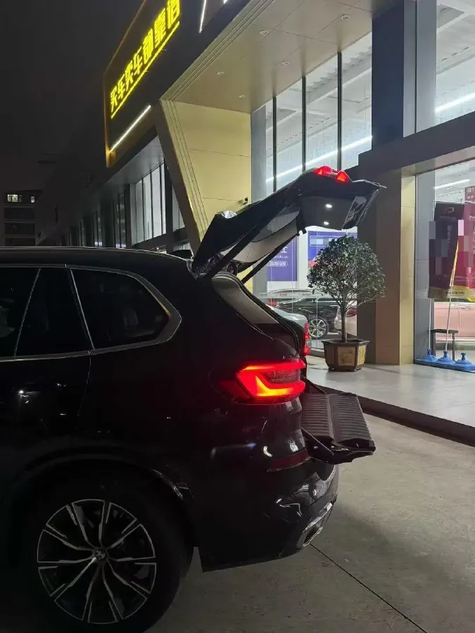 2022 BMW X5 2.0T 245HP L4 8AT,autocango,china used car exporter,china ev exporter,chinese used car exporter,chinese used ev exporter