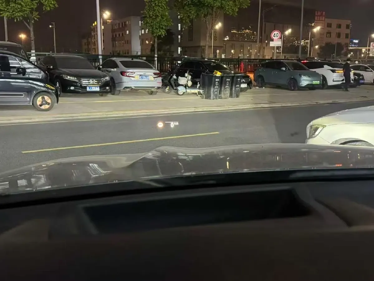 2022 BMW X5 2.0T 245HP L4 8AT,autocango,china used car exporter,china ev exporter,chinese used car exporter,chinese used ev exporter