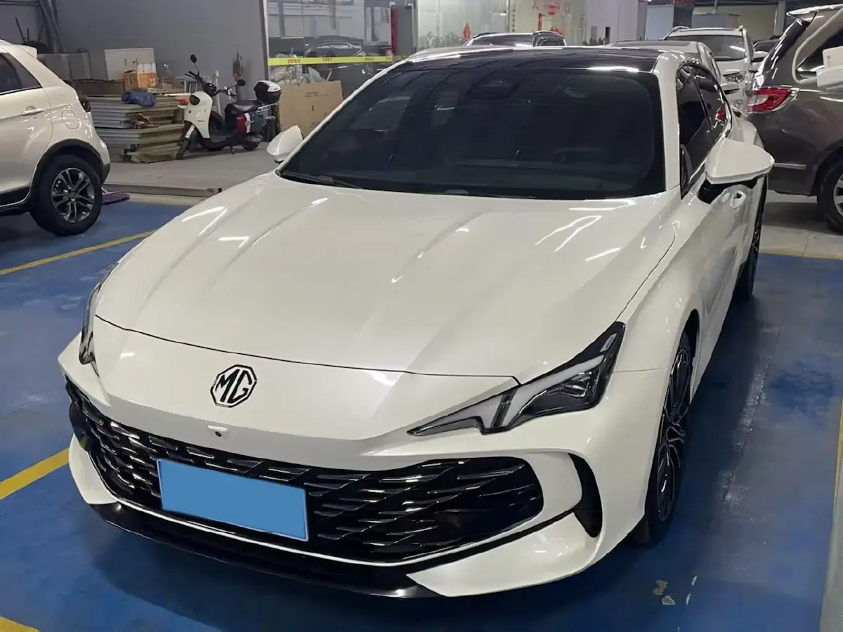 2023 MG 7 2.0T 261HP L4 9AT