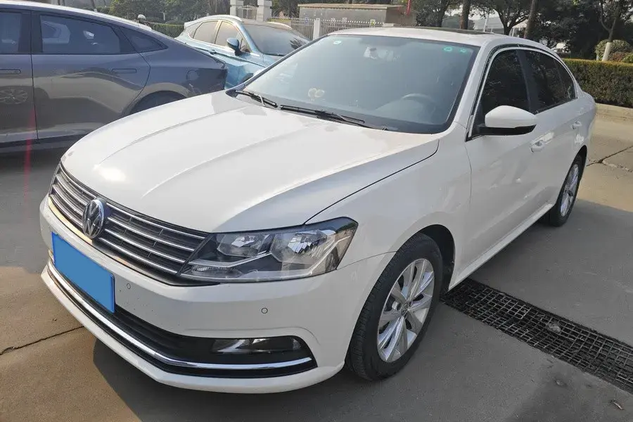 2017 Zotye Damy X7 1.8T 177HP L4 5MT