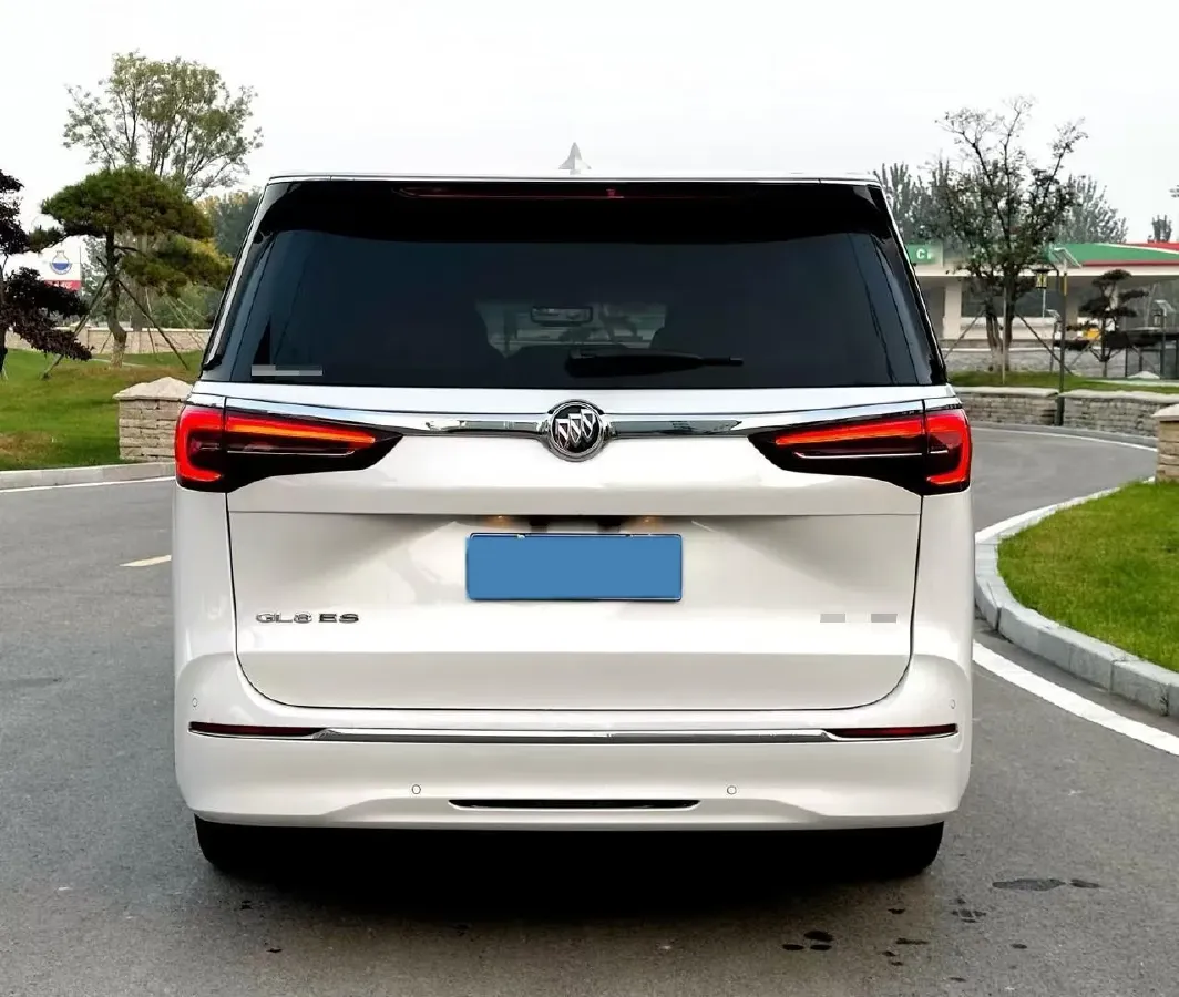 2023 Buick GL8 2.0T 237HP L4 9AT,autocango,china used car exporter,china ev exporter,chinese used car exporter,chinese used ev exporter