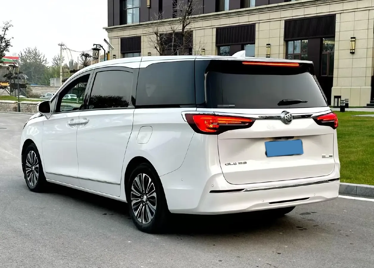 2023 Buick GL8 2.0T 237HP L4 9AT,autocango,china used car exporter,china ev exporter,chinese used car exporter,chinese used ev exporter