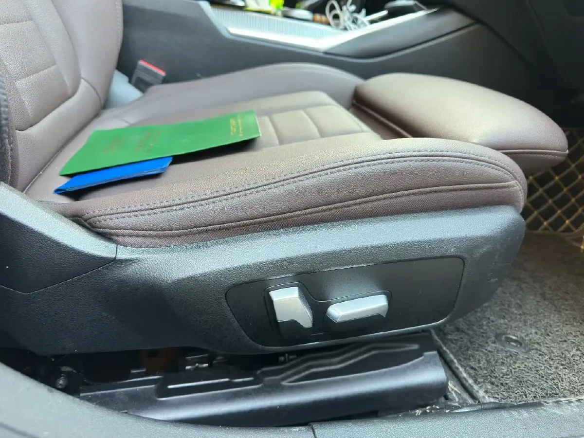 2020 BMW 3 Series 2.0T 184HP L4 8AT,autocango,china used car exporter,china ev exporter,chinese used car exporter,chinese used ev exporter