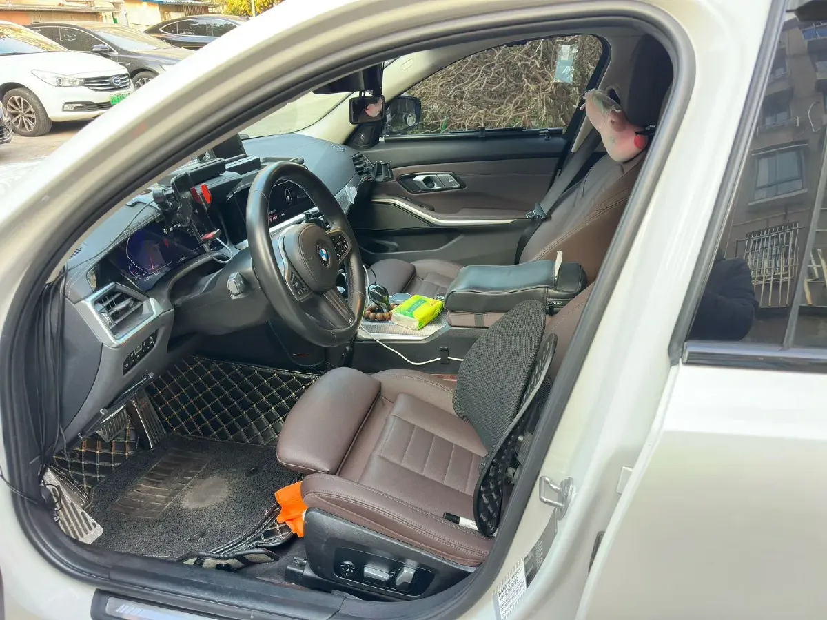 2020 BMW 3 Series 2.0T 184HP L4 8AT,autocango,china used car exporter,china ev exporter,chinese used car exporter,chinese used ev exporter