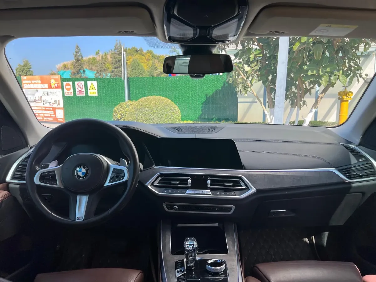 2020 BMW X5 3.0T 340HP L6 8AT,autocango,china used car exporter,china ev exporter,chinese used car exporter,chinese used ev exporter