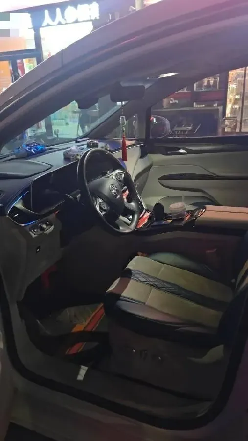 2023 Buick GL8 2.0T 237HP L4 9AT,autocango,china used car exporter,china ev exporter,chinese used car exporter,chinese used ev exporter