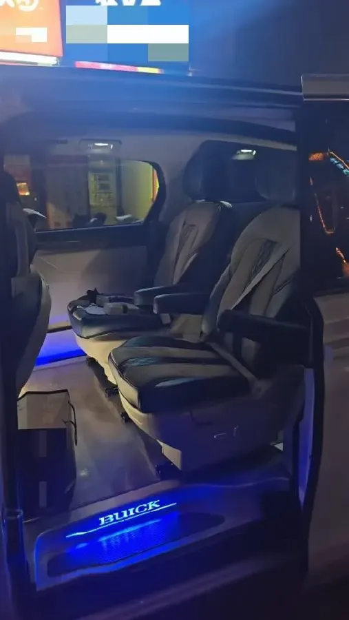 2023 Buick GL8 2.0T 237HP L4 9AT,autocango,china used car exporter,china ev exporter,chinese used car exporter,chinese used ev exporter