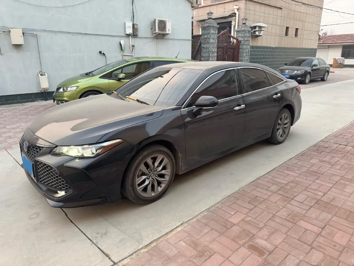 2019 Toyota Avalon 2.5L 178HP L4 E-CVT Hybrid