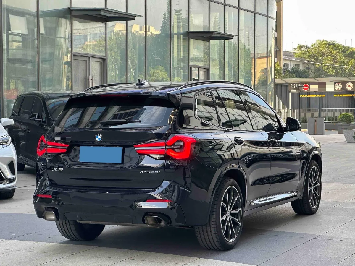 2023 BMW X3 2.0T 245HP L4 8AT,autocango,china used car exporter,china ev exporter,chinese used car exporter,chinese used ev exporter