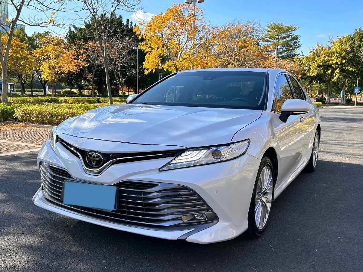2019 Toyota Camry 2.0L 178HP L4 CVT