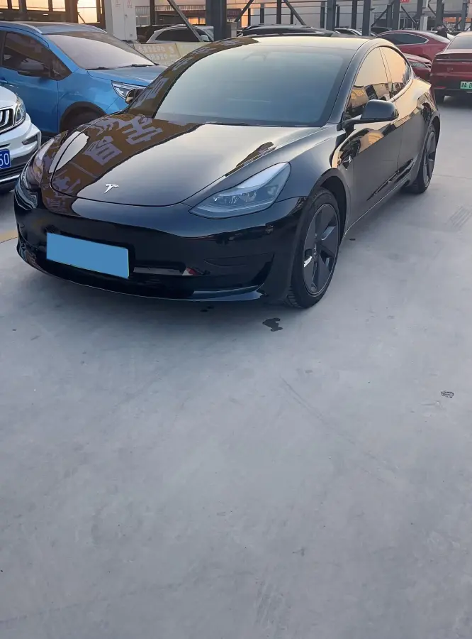 2022 Tesla Model 3 BEV 60KWH