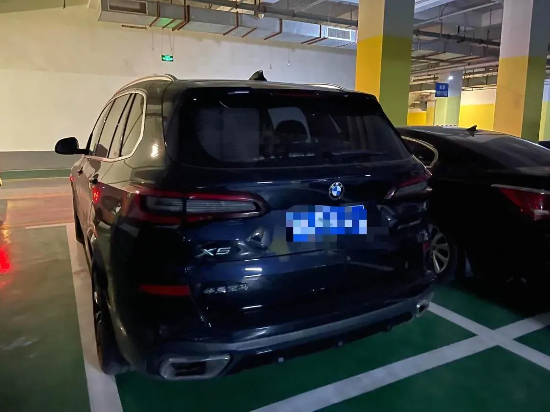 2022 BMW X5 2.0T 245HP L4 8AT,autocango,china used car exporter,china ev exporter,chinese used car exporter,chinese used ev exporter