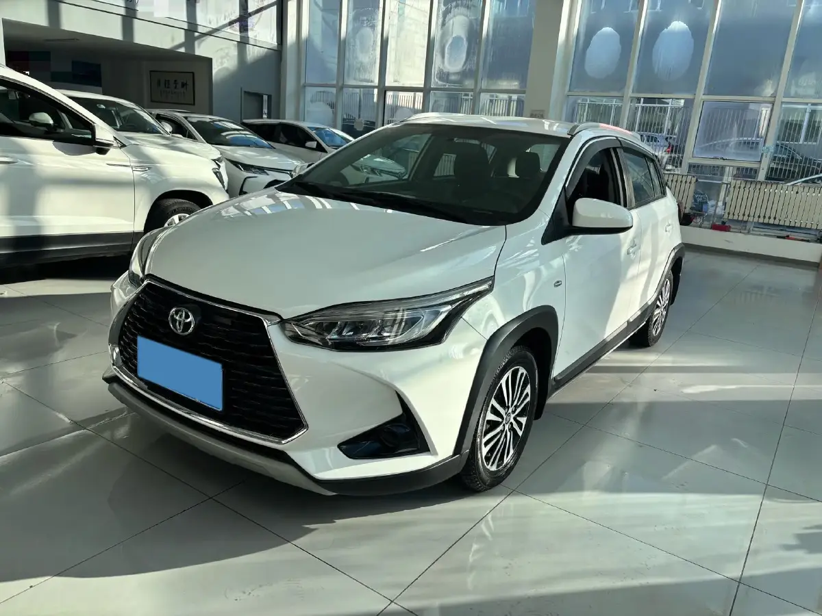 2021 Toyota Yaris L 1.5L 112HP L4 CVT