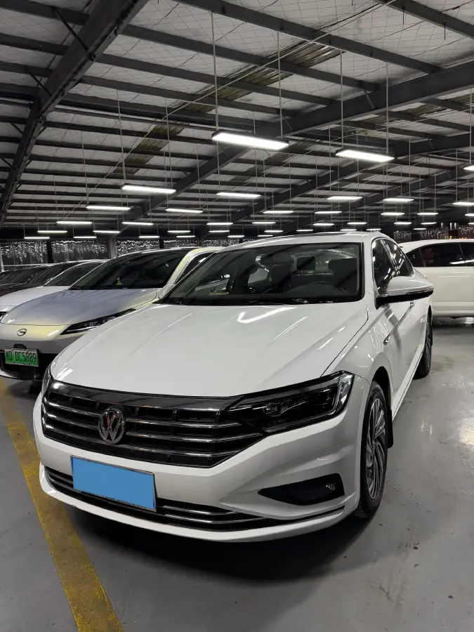 2021 Volkswagen Sagitar 1.4T 150HP L4 7DCT
