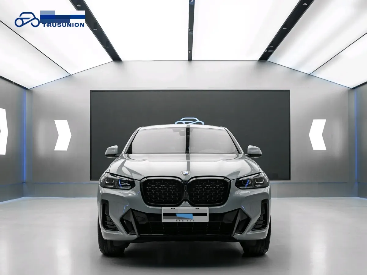 2022 BMW X4 2.0T 245HP L4 8AT,autocango,china used car exporter,china ev exporter,chinese used car exporter,chinese used ev exporter